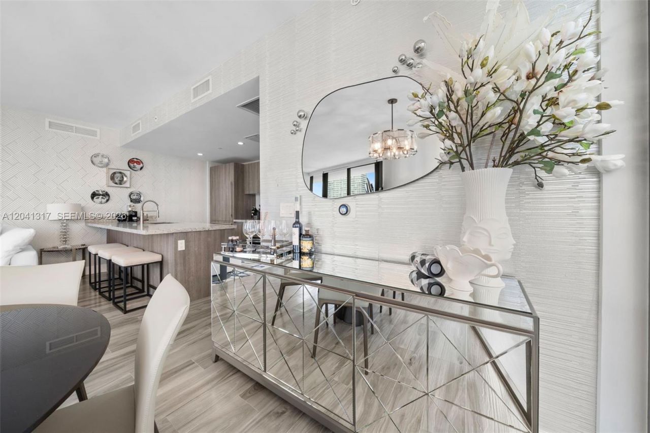 801 S Miami Ave , Unit 1604, Miami, FL 33130 Photo