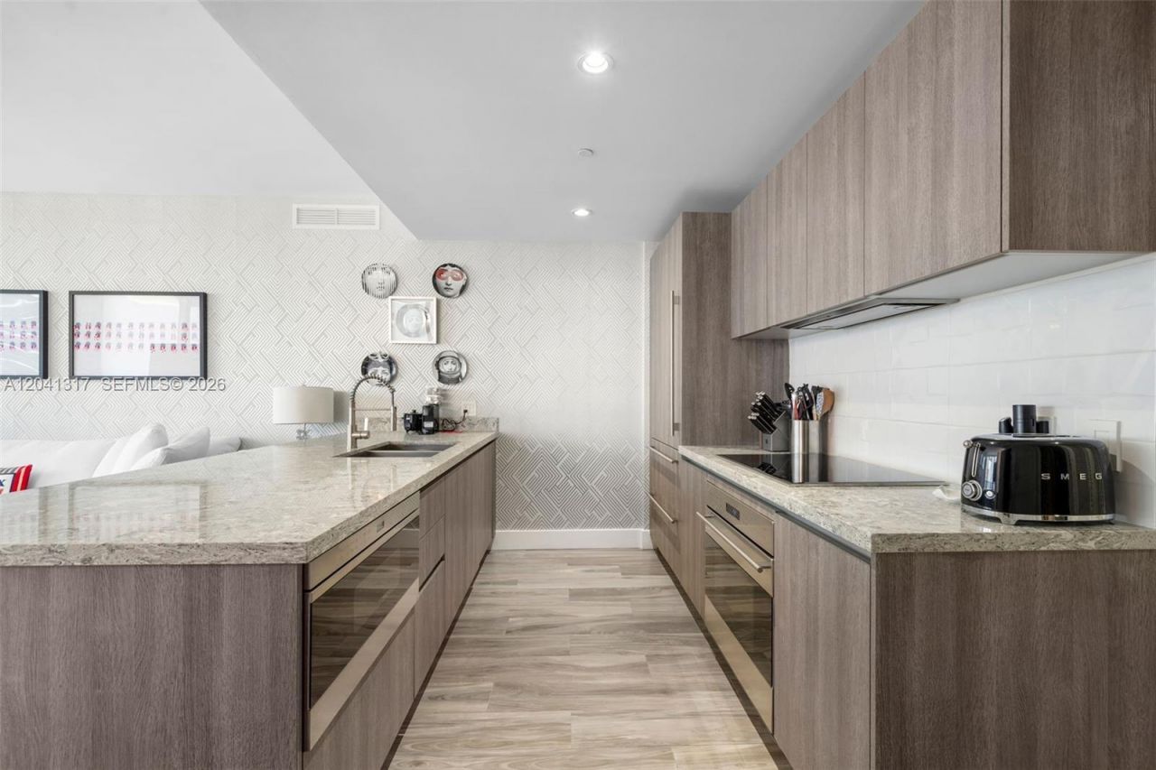 801 S Miami Ave , Unit 1604, Miami, FL 33130 Photo