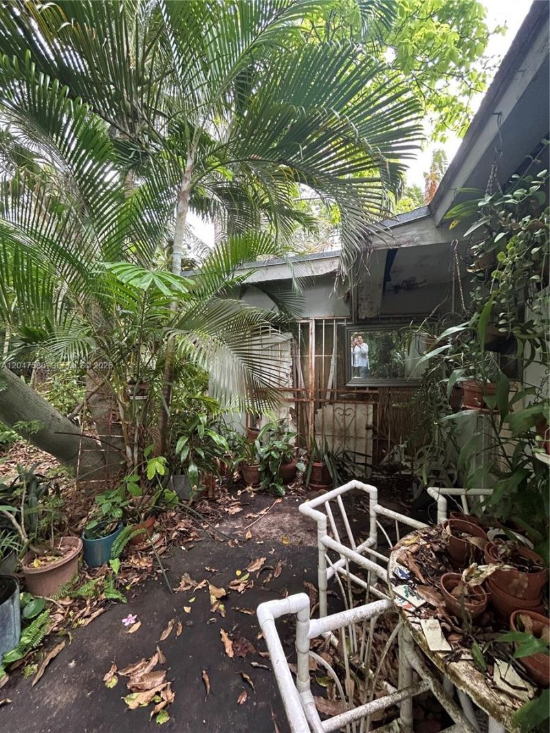 8285 SW 47th St, Miami, FL 33155 Photo