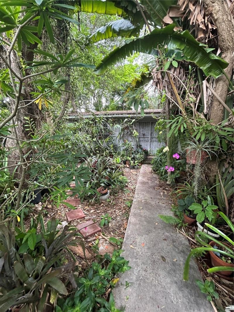 8285 SW 47th St, Miami, FL 33155 Photo