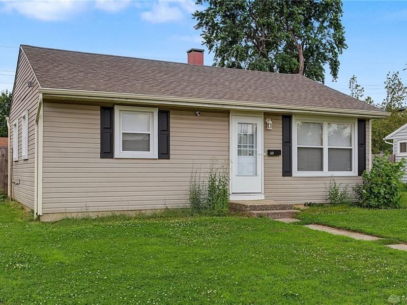 149 Diana Lane, Fairborn, OH 45324 Photo 2