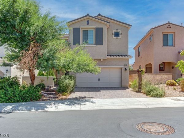 8040 Skye Falls Street , Las Vegas, NV 89166