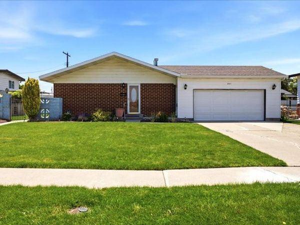 2041 W MANTLE AVE , Taylorsville, UT 84129