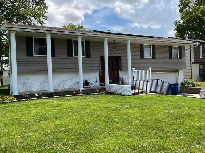 1300 Hilton Drive, Reynoldsburg, OH 43068 Photo 1