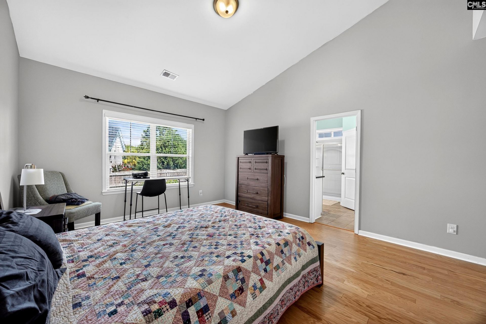 117 Bonhill Drive  Photo 17