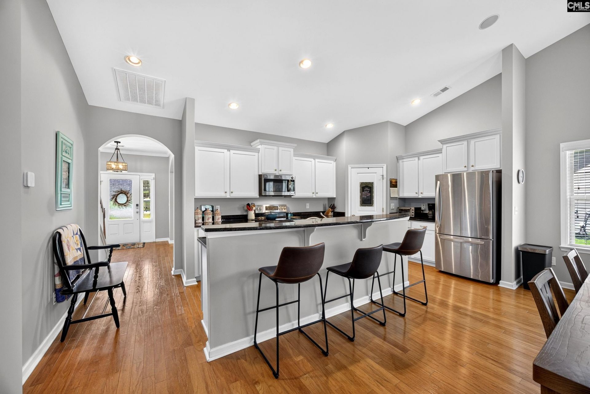 117 Bonhill Drive  Photo 4