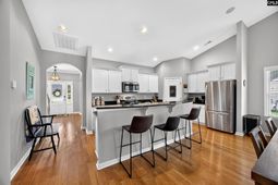 117 Bonhill Drive  photo 4