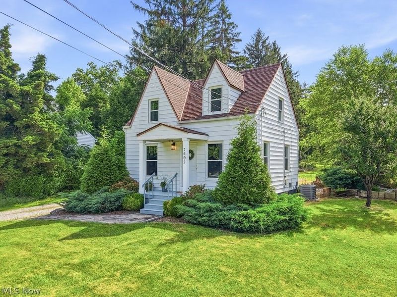 7605 Macedonia Road, Oakwood Village, OH 44146 Photo 2