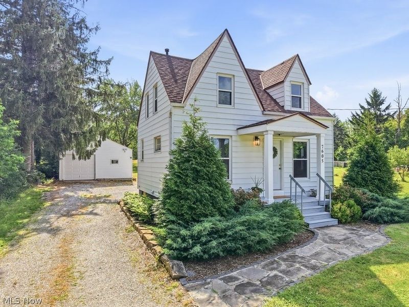 7605 Macedonia Road, Oakwood Village, OH 44146 Photo 3