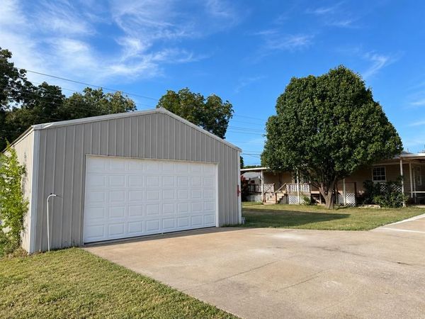 1429 Pastusek Avenue, Prague, OK 74864