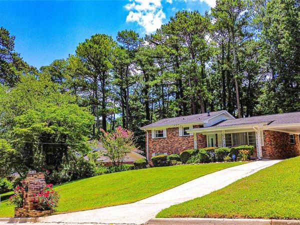 3418 Valley Ridge Terrace SW, Atlanta, GA 30331