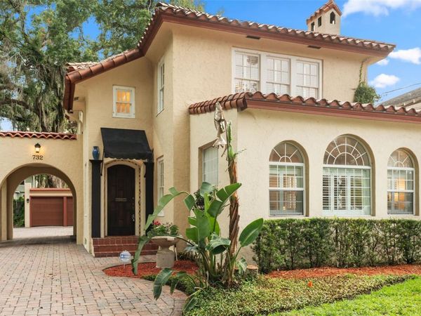 732 EDGEWATER DRIVE , ORLANDO, FL 32804