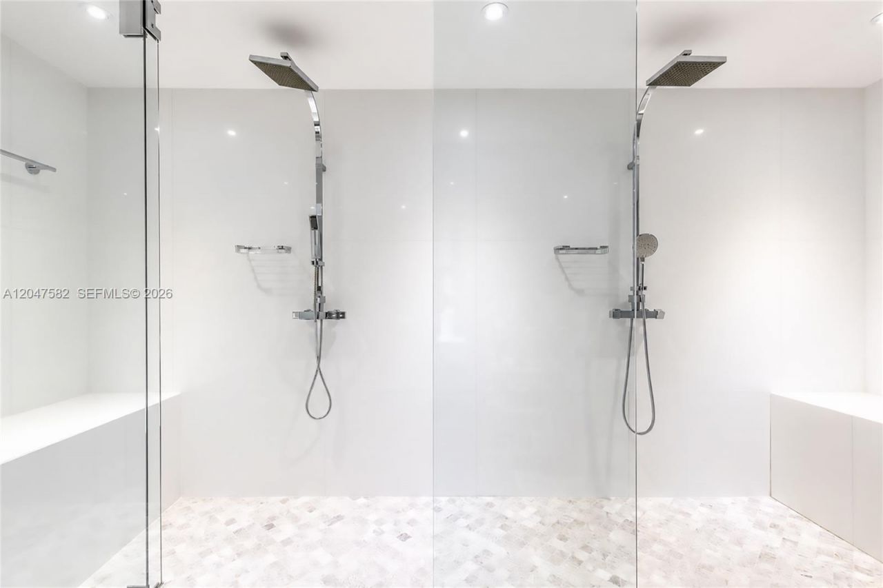 17201 Collins Ave, Unit 1807, Sunny Isles Beach, FL 33160 Photo