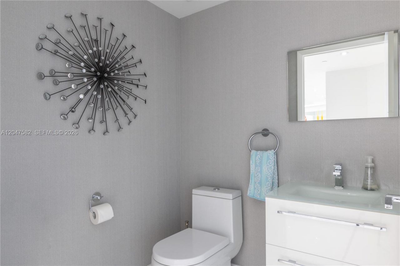 17201 Collins Ave , Unit 1807, Sunny Isles Beach, FL 33160 Photo