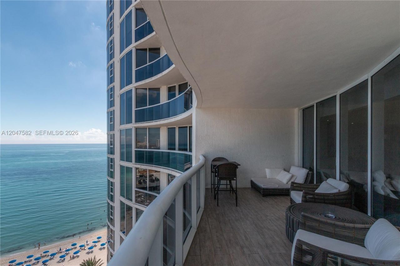 17201 Collins Ave , Unit 1807, Sunny Isles Beach, FL 33160 Photo