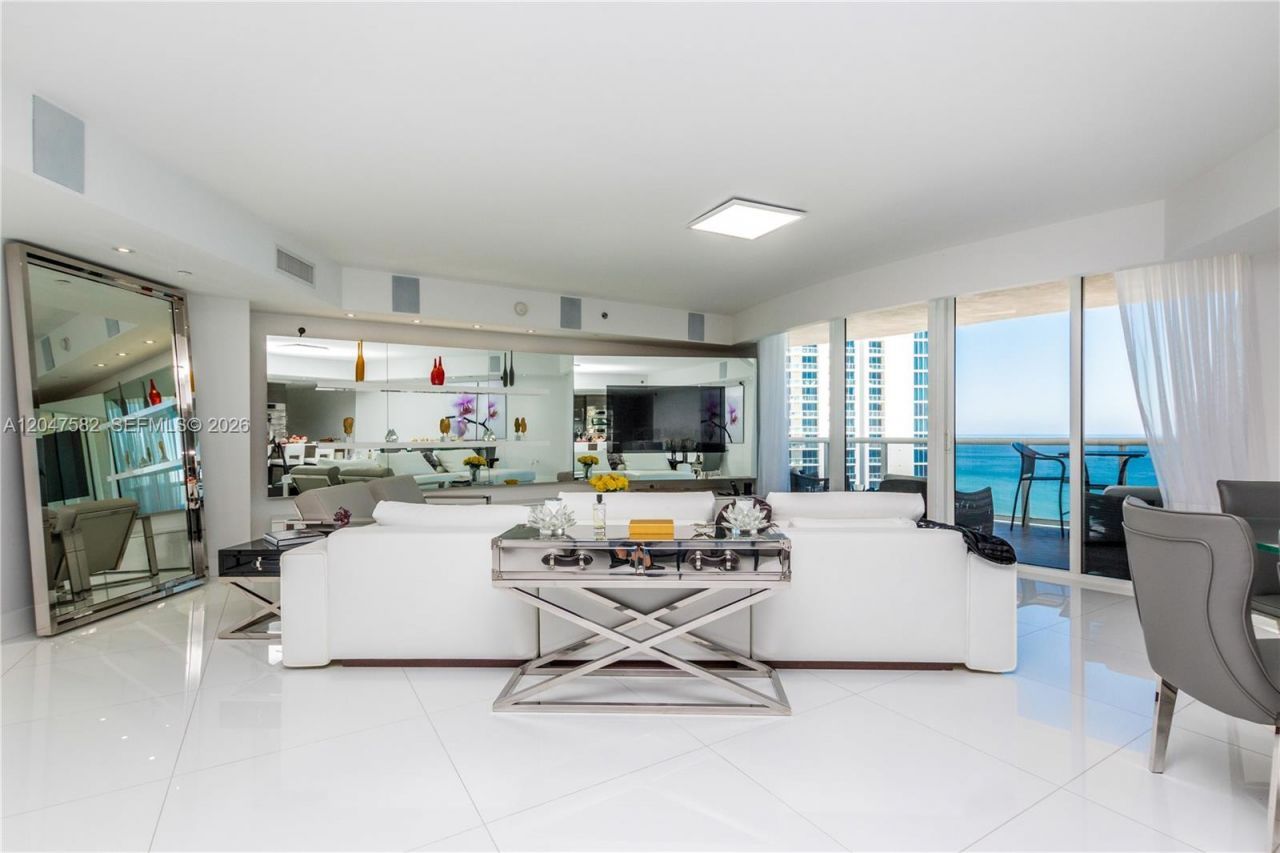 17201 Collins Ave, Unit 1807, Sunny Isles Beach, FL 33160 Photo