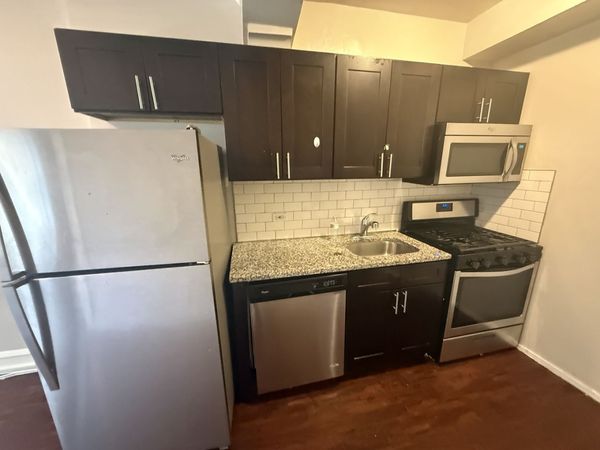 6748 N Ashland Avenue, Unit 503, Chicago, IL 60626