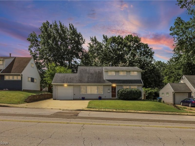 150 Graham Road, Cuyahoga Falls, OH 44223 Photo 2