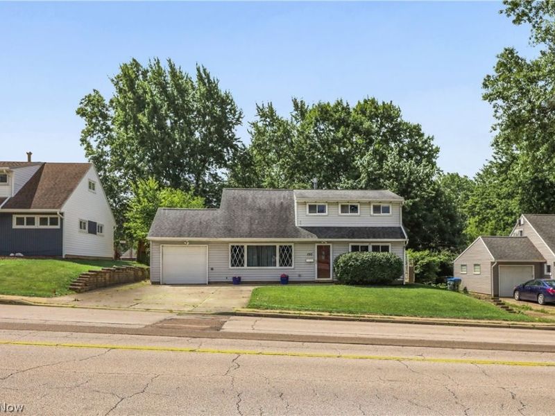 150 Graham Road, Cuyahoga Falls, OH 44223 Photo 6