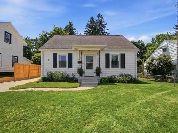 2423 Hillside Avenue, Springfield, OH 45503