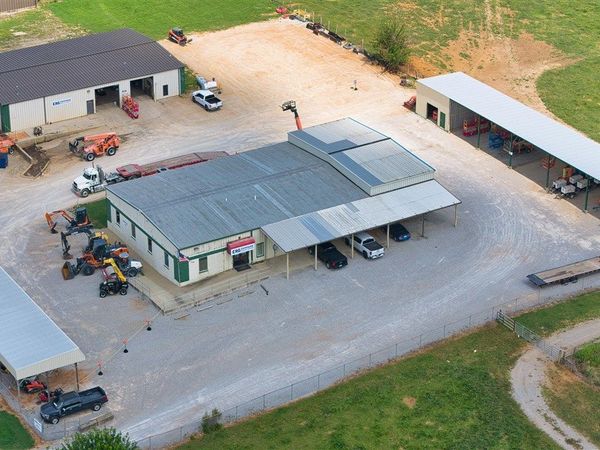 244 W H Brown Road , Russellville, KY 42276