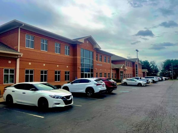 996 Wilkinson Trace Building A-3, Bowling Green, KY 42103