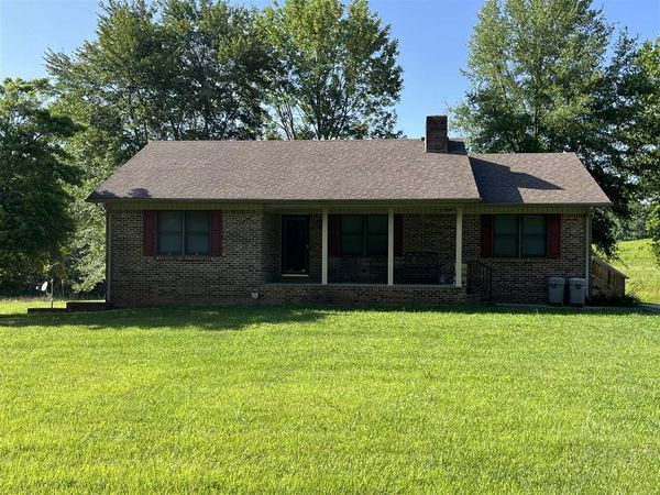 700 Frogue Road , Burkesville, KY 42717