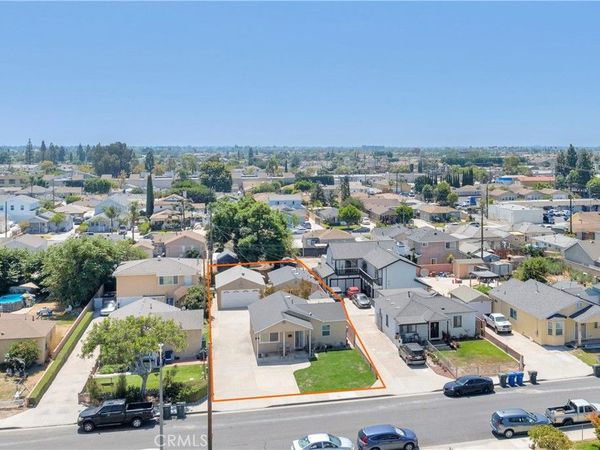 5572 Saint Ann Avenue, Cypress, CA 90630