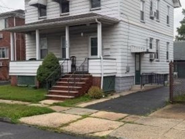 806 Roselle St, Linden, NJ 07036
