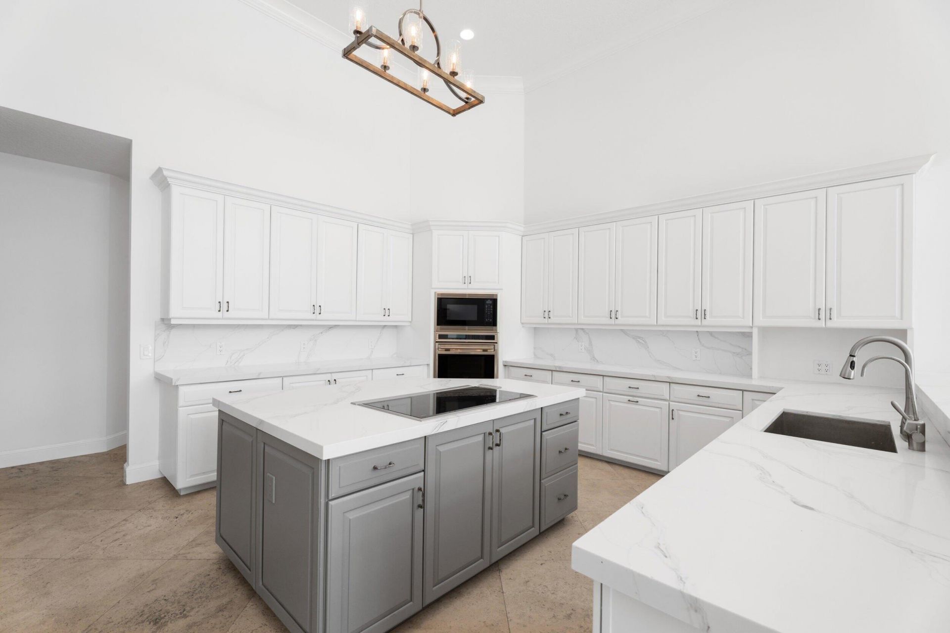 6841 SE Harbor Circle, Hutchinson Island, FL 34996 Photo