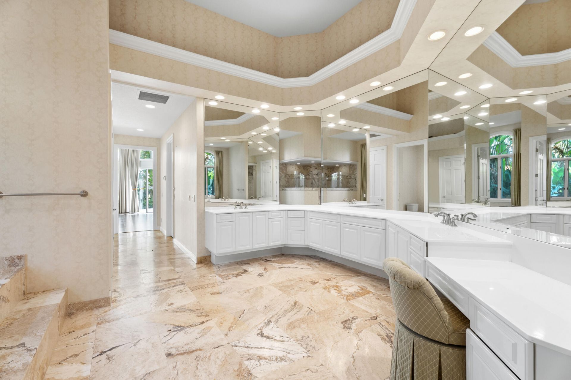 6841 SE Harbor Circle, Hutchinson Island, FL 34996 Photo