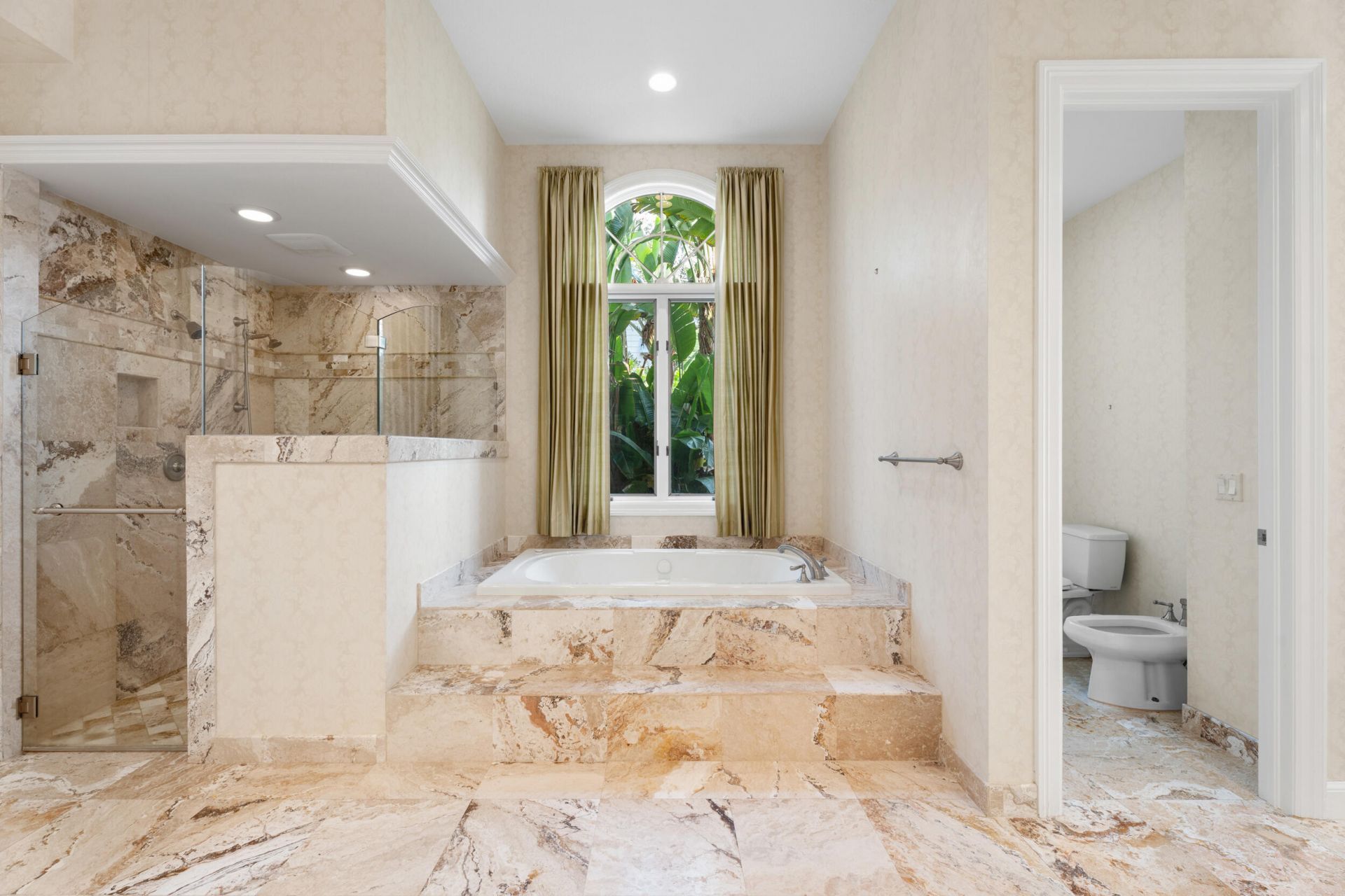 6841 SE Harbor Circle, Hutchinson Island, FL 34996 Photo