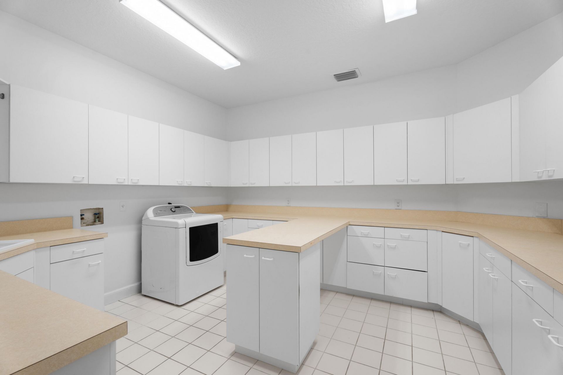 6841 SE Harbor Circle, Hutchinson Island, FL 34996 Photo