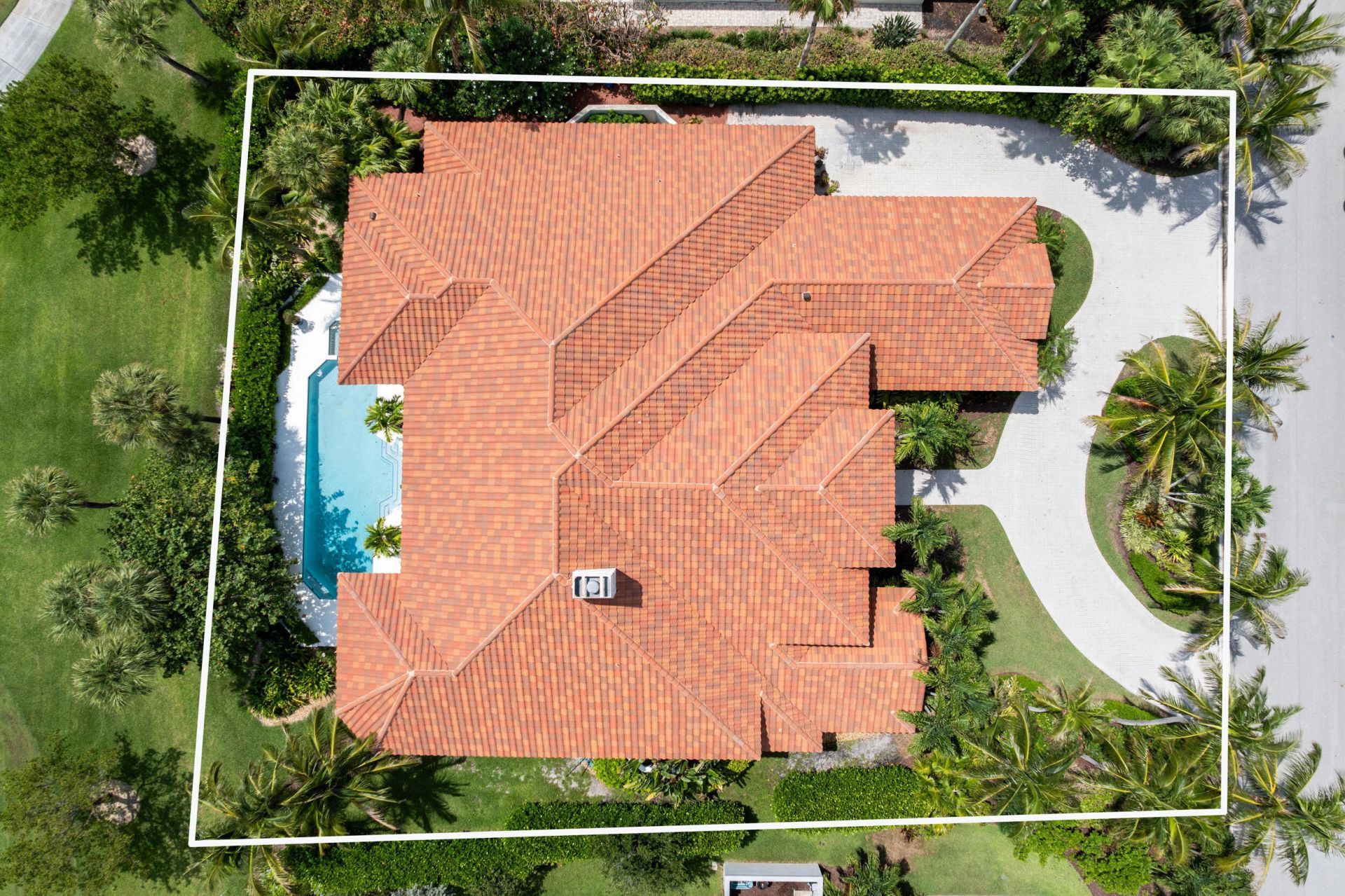 6841 SE Harbor Circle, Hutchinson Island, FL 34996 Photo