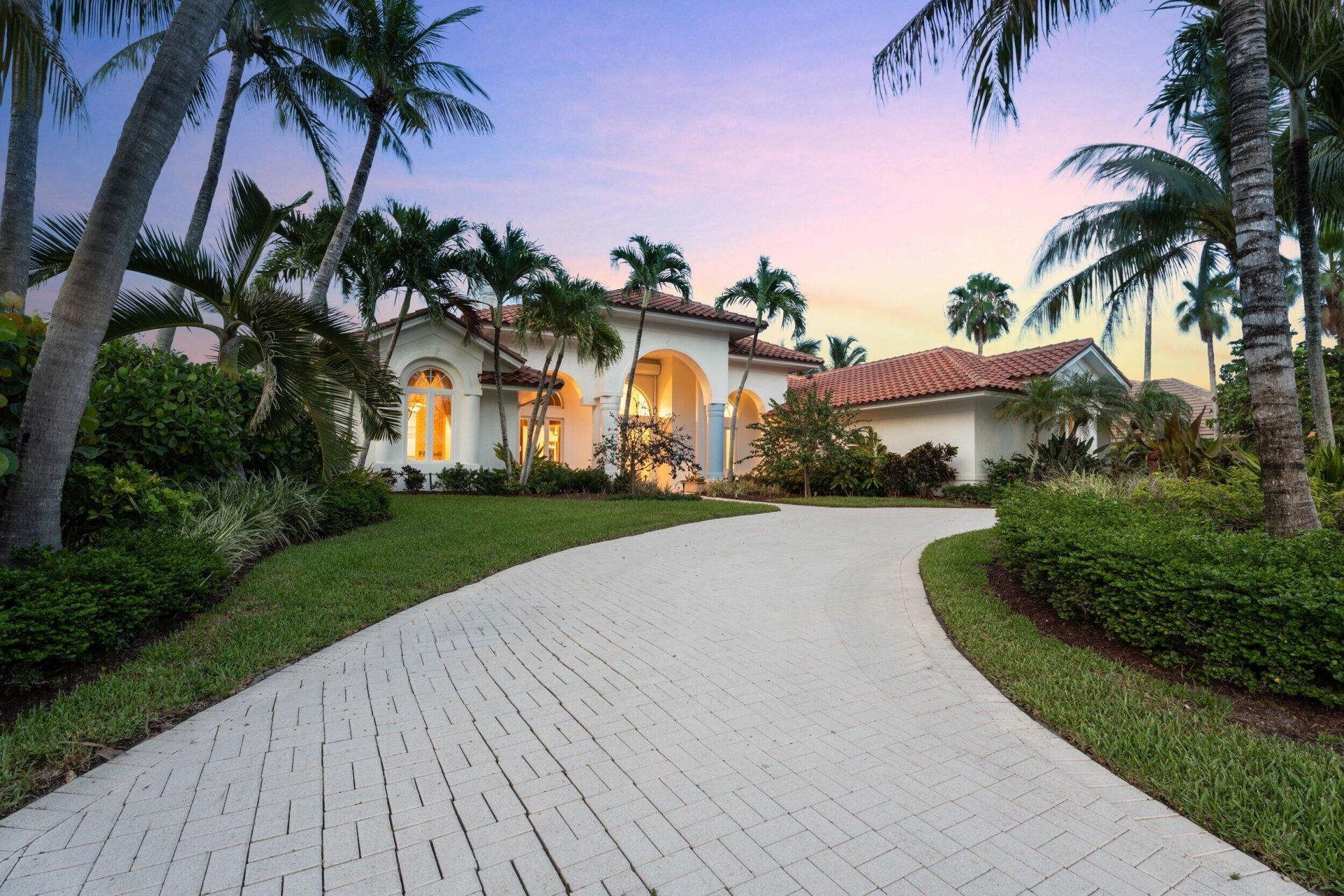 6841 SE Harbor Circle, Hutchinson Island, FL 34996 Photo