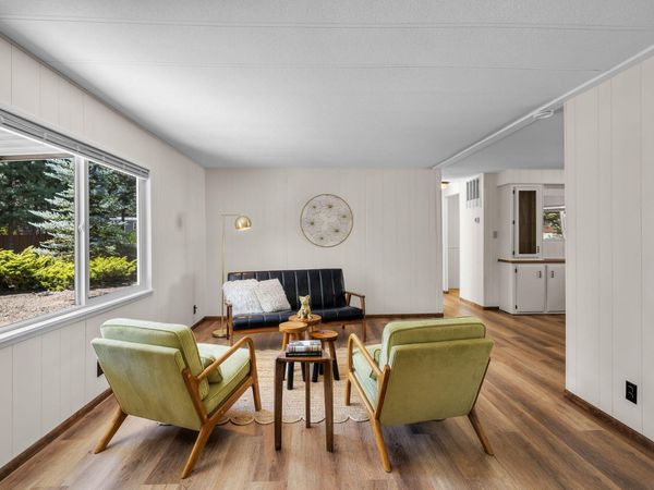 60992 Springcrest Drive, Bend, OR 97702