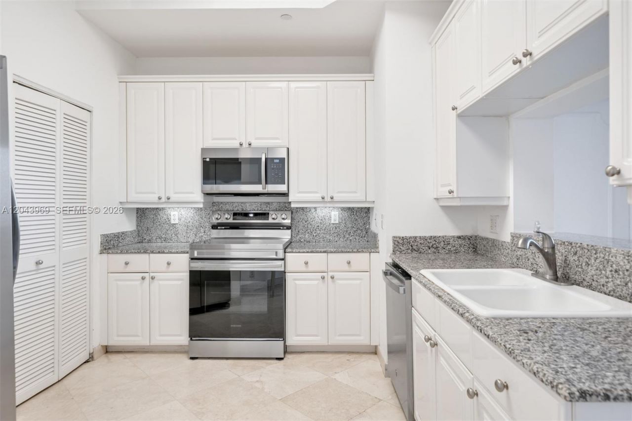 888 Brickell Key Dr , Unit 2610, Miami, FL 33131 Photo