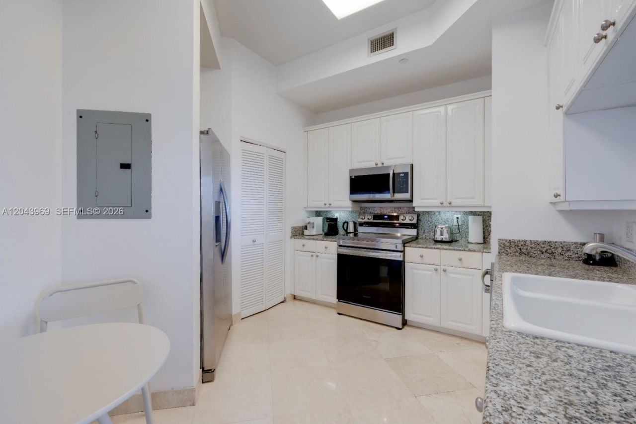888 Brickell Key Dr , Unit 2610, Miami, FL 33131 Photo