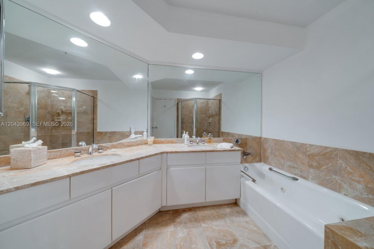888 Brickell Key Dr , Unit 2610, Miami, FL 33131 Photo
