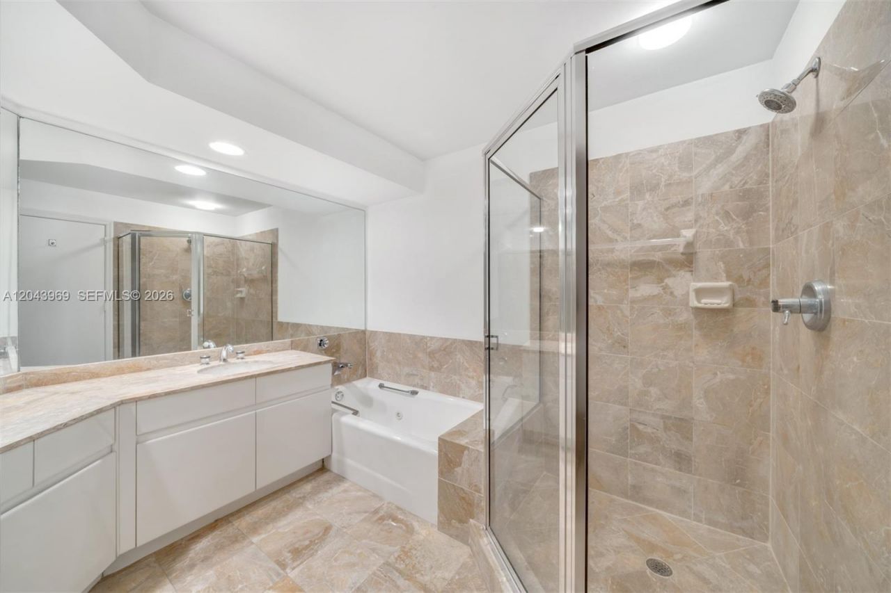 888 Brickell Key Dr , Unit 2610, Miami, FL 33131 Photo