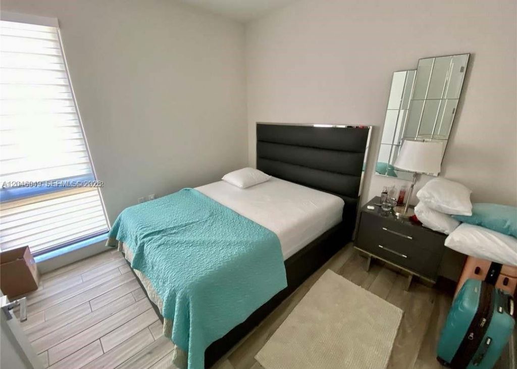8256 NW 48th Ter, Doral, FL 33166 Photo