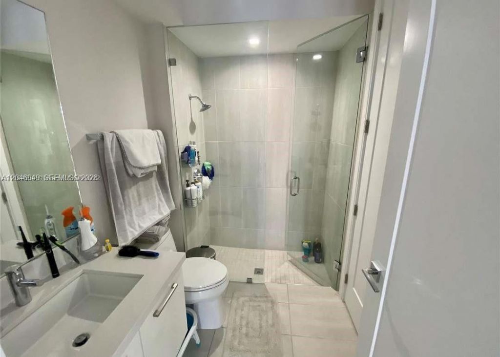 8256 NW 48th Ter, Doral, FL 33166 Photo