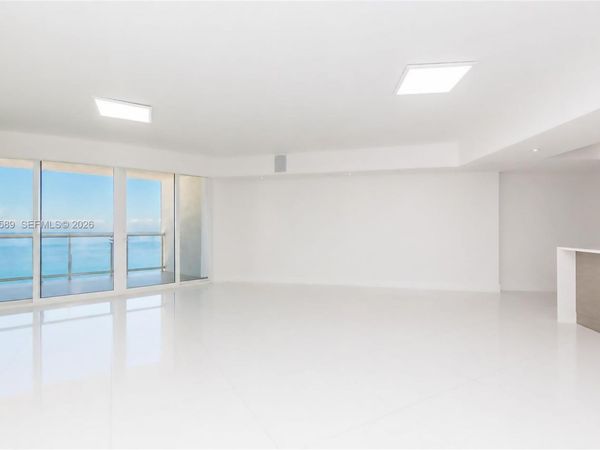 17201 Collins Ave, Unit 1807, Sunny Isles Beach, FL 33160