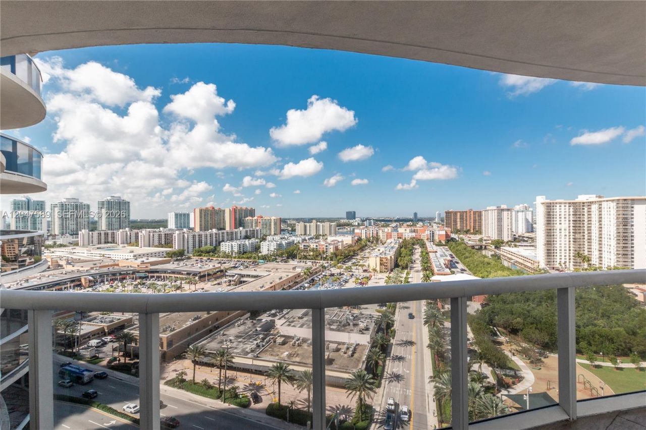 17201 Collins Ave , Unit 1807, Sunny Isles Beach, FL 33160 Photo