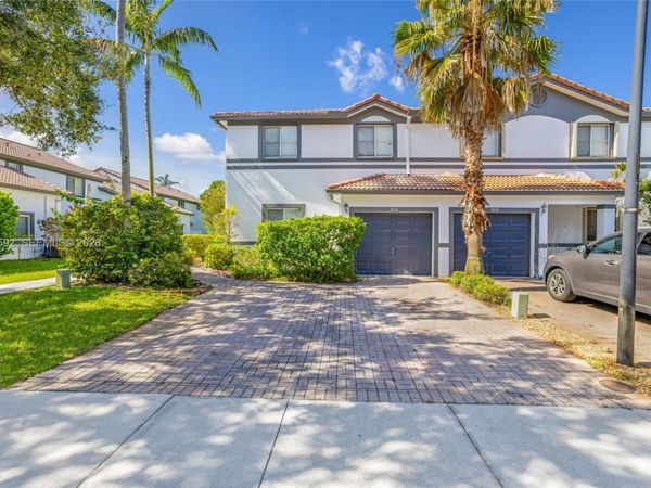 9820 NW 24th Ct , Sunrise, FL 33322