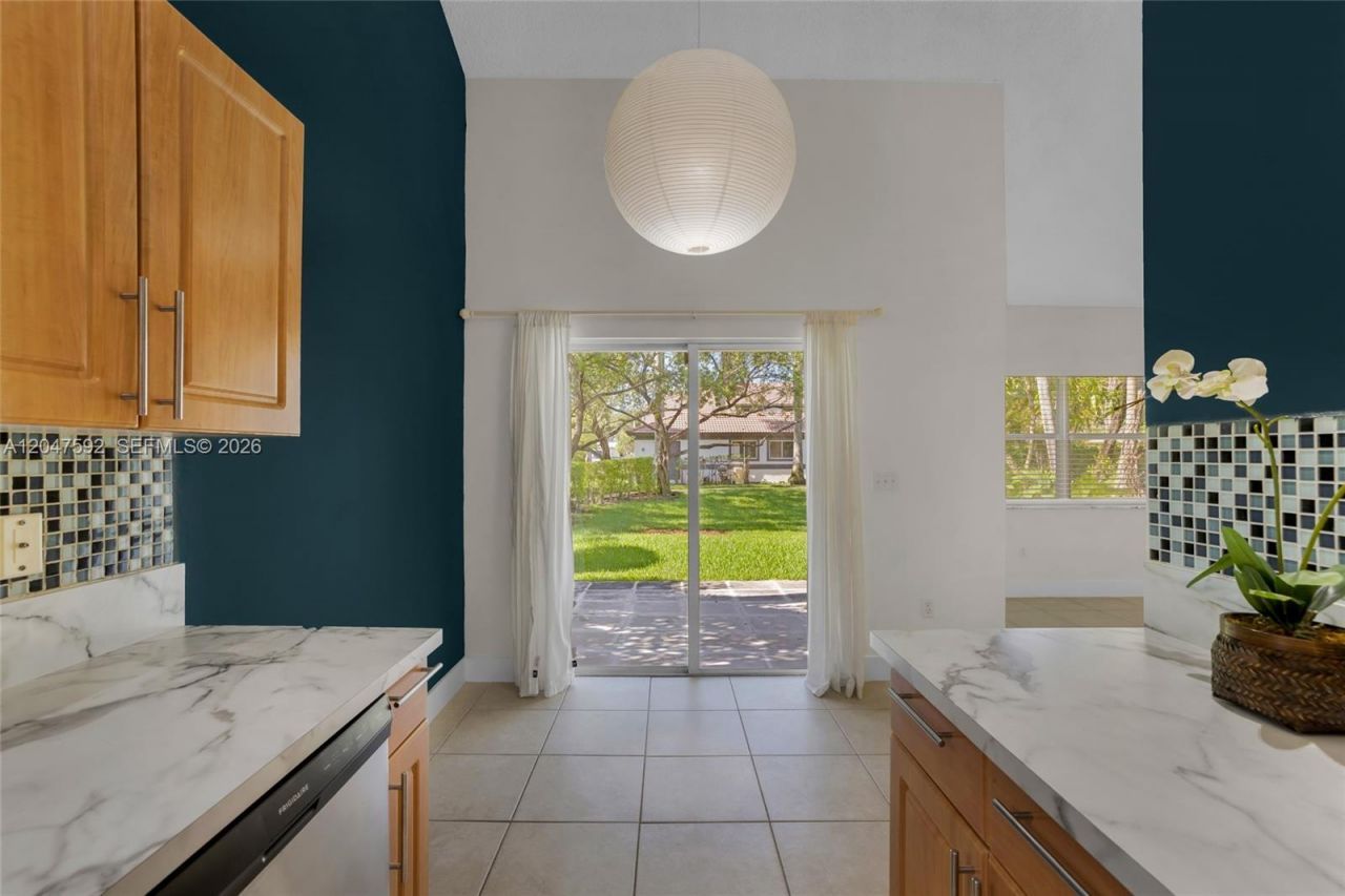 9820 NW 24th Ct , Sunrise, FL 33322 Photo