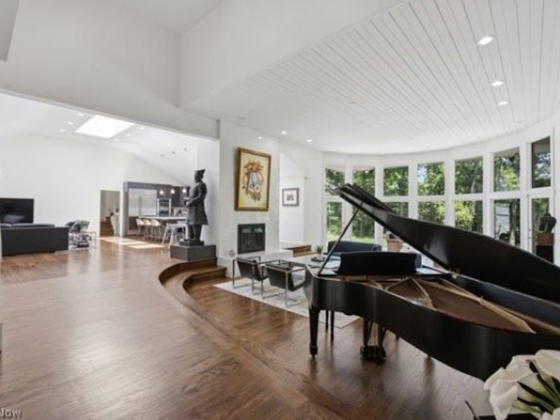 100 Basswood Lane, Moreland Hills, OH 44022 Photo 12