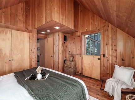 2117 Cascade Road, South Lake Tahoe, CA 96150 Photo