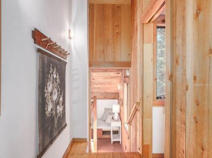 2117 Cascade Road, South Lake Tahoe, CA 96150 Photo