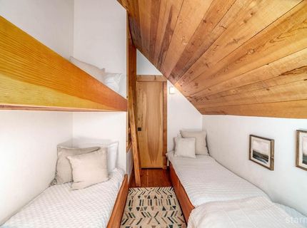 2117 Cascade Road, South Lake Tahoe, CA 96150 Photo